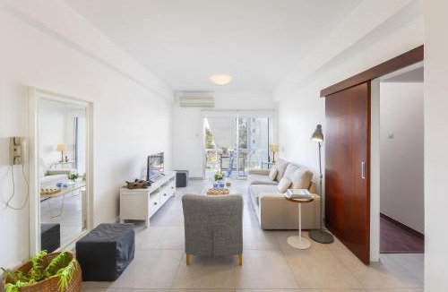 Limassol Apartment | Limassol Olimpia Beach Suite