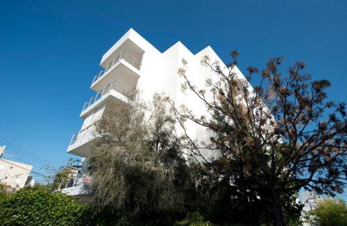 Lykabittos Apartment | Glabur Stays - The Sunny Atelier - Nicosia City, Free Parking & Wifi, Welcomes You!