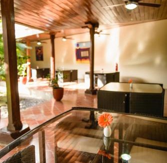 Leon Hotel | Hotel Flor De Sarta