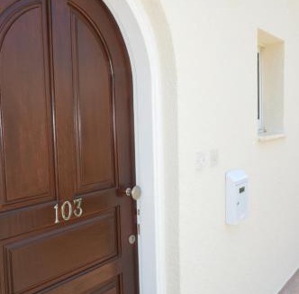 Paphos Apartment | Apartment in Kato Pafos & 10 min to Venus beach