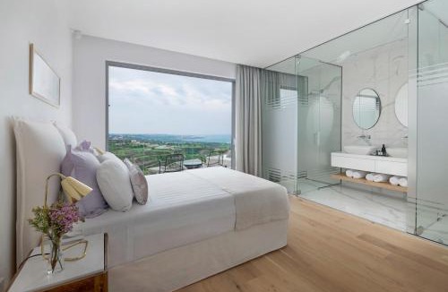 Peyia Town Villa | Golden Shore