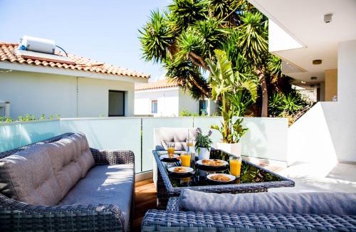 Kissonerga Apartment | Julipapas Gardens