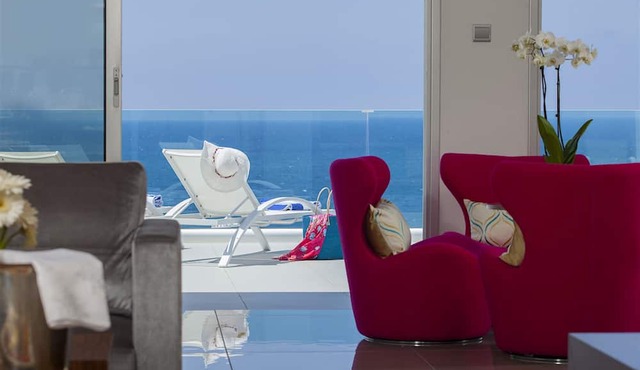 King Evelthon Beach Hotel & Resort in Chlorakas