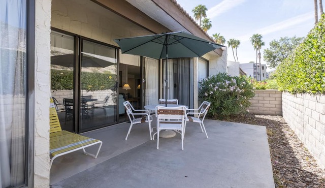 Casitas Del Monte in Palm Springs