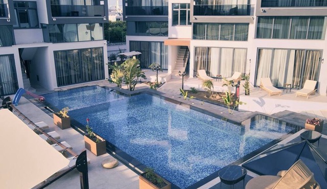 Luxury Hotel Room w Pool Near Beach in Kyrenia in Girne