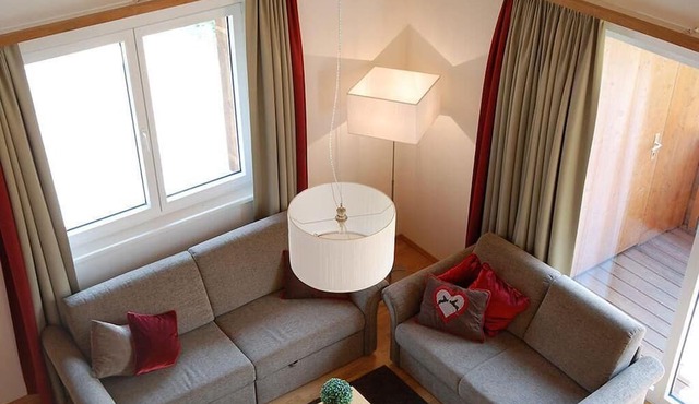 Charming Holiday Apartment in Matrei In Osttirol with Underground Garage and Fantastic View in Matrei in Osttirol