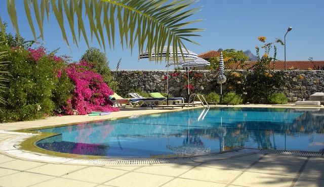 Lovely 3 bed villa in beautiful location, fully equipped with large private pool in Kayalar