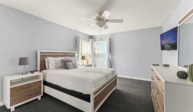 Enjoy Disney 3brs at Villas of Somerset in Kissimmee
