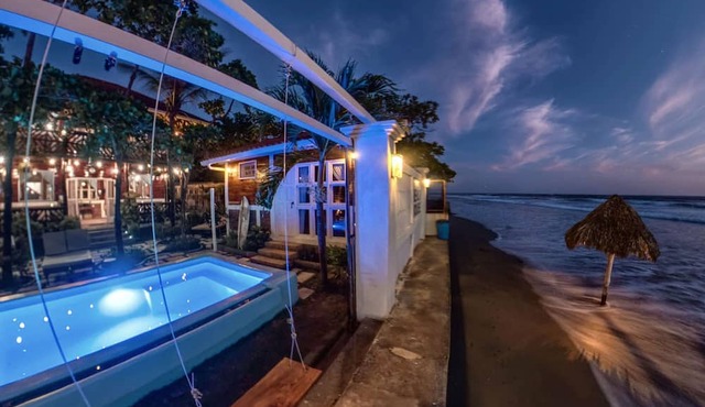 Romantic Seaside Casita w Pool AC Fire Sunsets in San Rafael del Sur