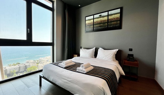 128 LIM - 2001 Stay Only Tower Suite in Limassol