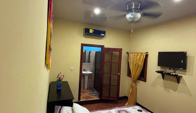 GRANADOS GUEST HOUSE in Granada