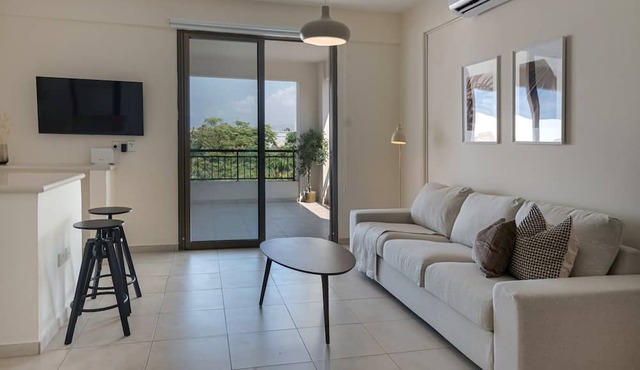 Phaedrus Living: Paphos Old Town Seaview Flat in Paphos