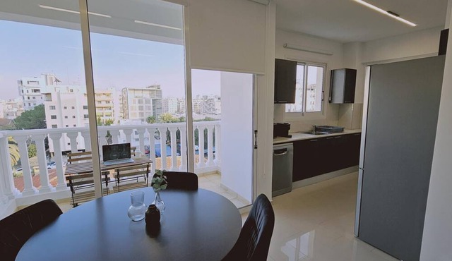 104 NIC - 401 Stay Cosmo City Suite