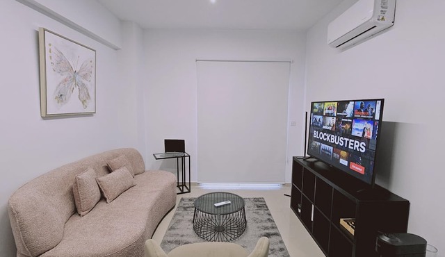 104 NIC - 402 Stay Cosmo City Suite