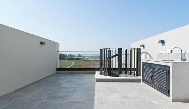 Sunset Gardens II - Two Bedroom Apartment, Sleeps 4 in Limassol
