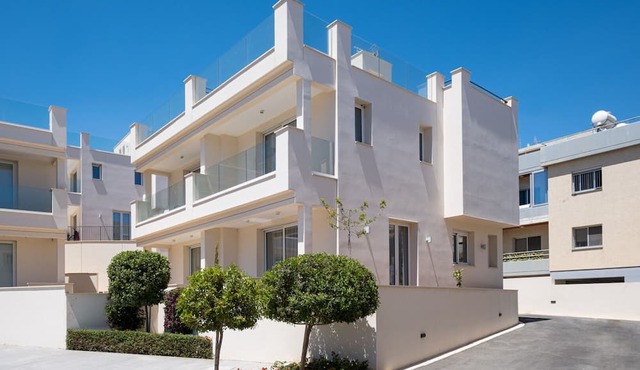 Vista Project 7.1 - Two Bedroom Apartment, Sleeps 4 in Limassol
