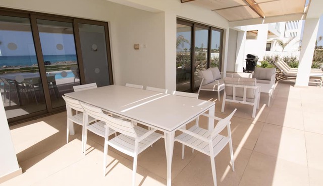Phaedrus Living: Serenity Waves Villas No.2 in Softades