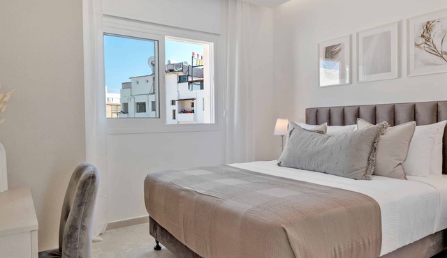 Phaedrus Living: Seaview Luxury Flat Limnaria 150 in Paphos