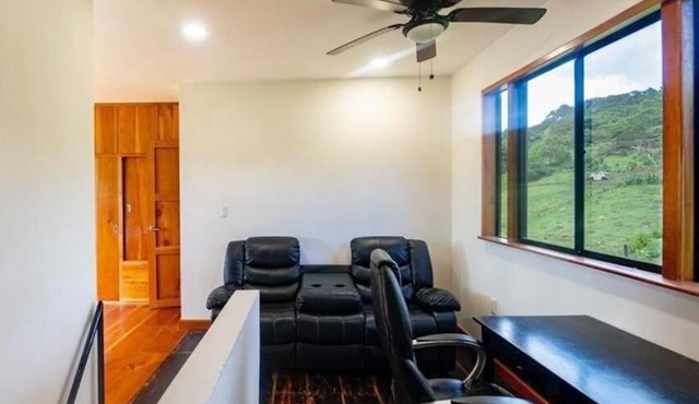 Cottage Style Cabin in El arenal