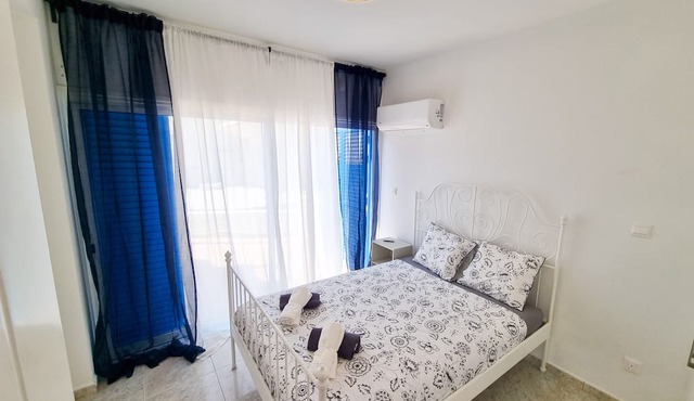 Beach Vibes Apartment in Pyla