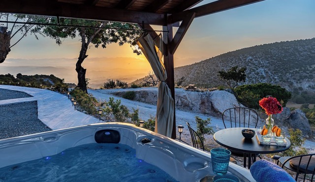 Seaview Wooden Cabin With Jacuzzi in Peristerona