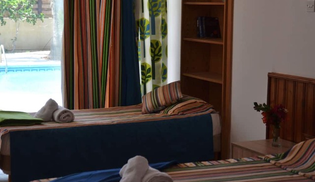 Periyiali Apartments in Neo Chorio