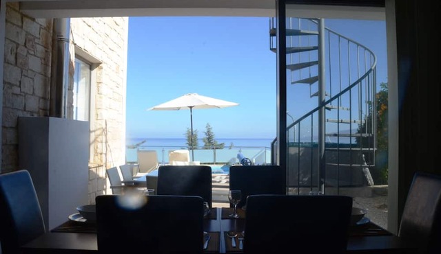 Linda Braker Esprit Villas
