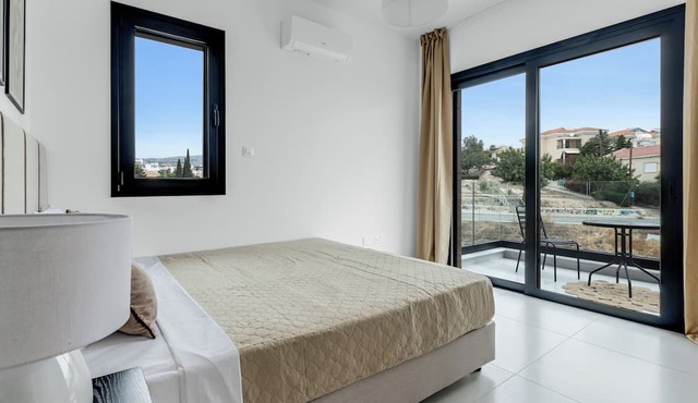 Sanders Elgio Limassol - Full Building
