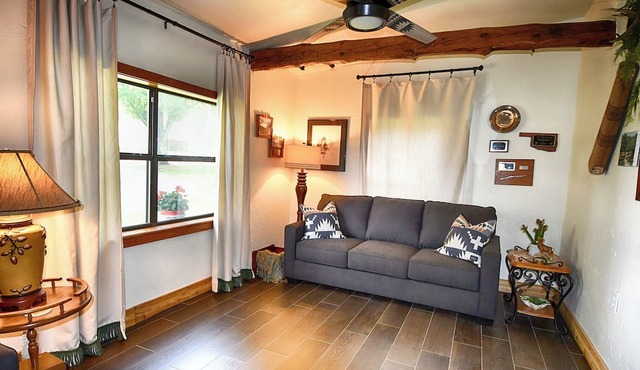 Rustic Luxury Along the Illinois River in Tahlequah