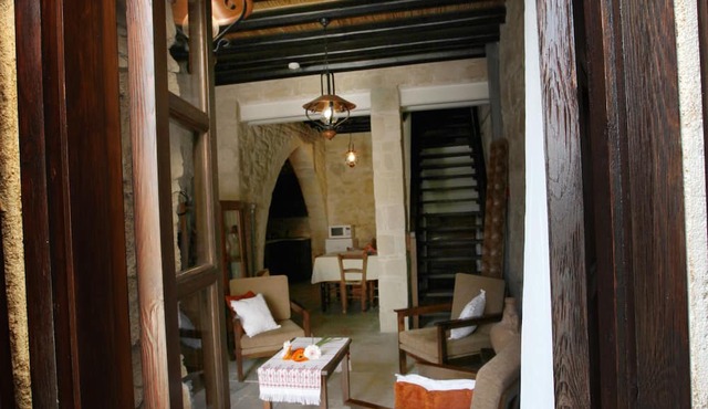Leonidas Village Houses