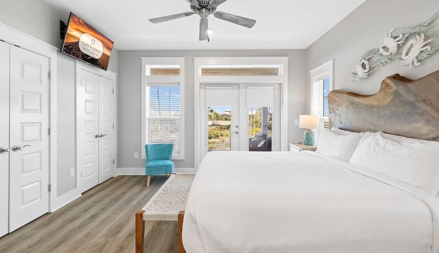 Wine Down: Private Pool, Screened Porch, Pet Friendly in Cape San Blas