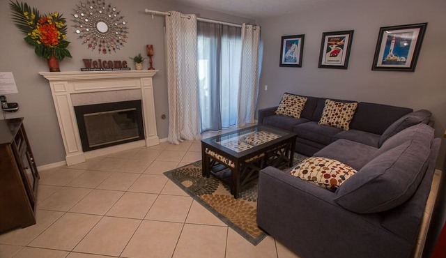 Walk to Disneyland +Pool +Family Amenities in Anaheim