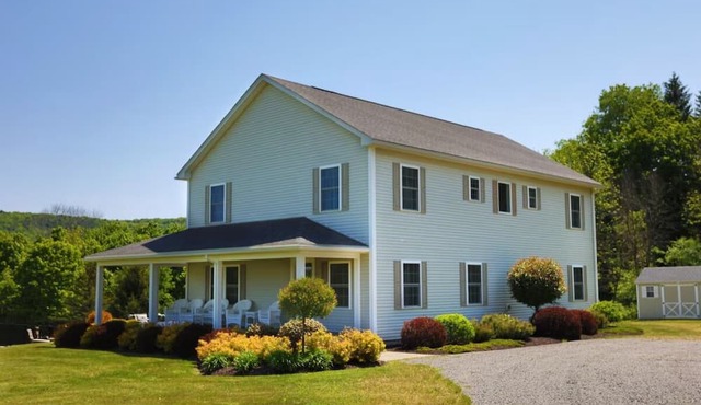 Coop Diamonds Sunrise Estates III -Private bathrooms, Heated Pool, 5 miles to DP in Cooperstown