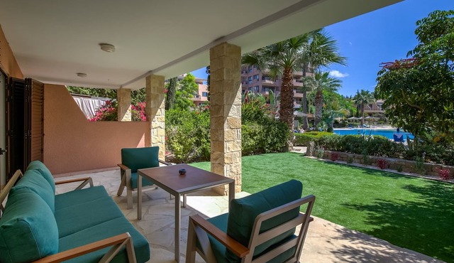 Aphrodite Gardens - Pool View Garden Apartment in Paphos