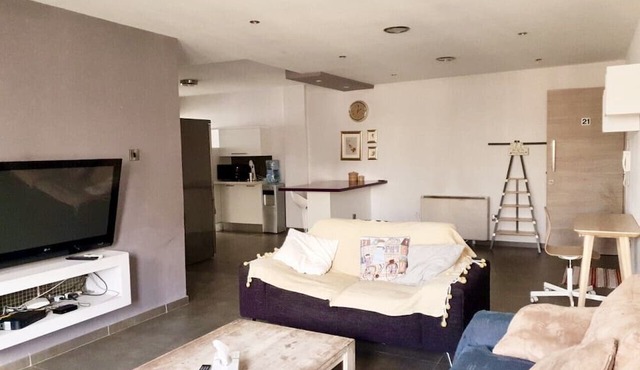 Central Luxurious 2 bedroom flat
