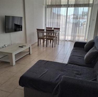 Sunny 2 Bedroom apartment near everything in Paphos