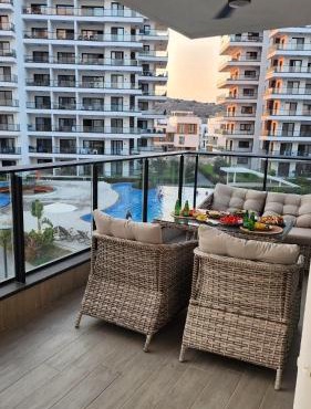 Pool View 1 Bedroom Apartment in Caesar Blue in Dherinia