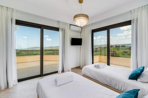 Villa Theletra with Private Pool and Great Views