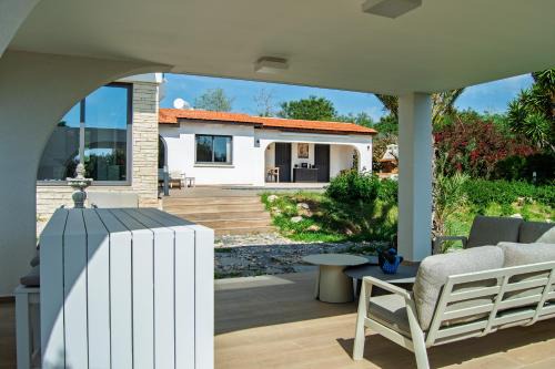 Villa Leda - The Guest Wing in Paphos