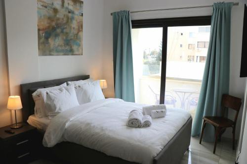 Veranda 8 Three Bedrooms Big Sun Terrace & Jacuzzi in Limassol