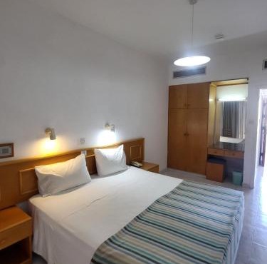 Corallia Beach Hotel Apartments