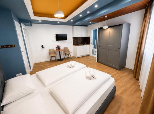 Mini Studio N6 private Bathroom and Kitchenette in Limassol