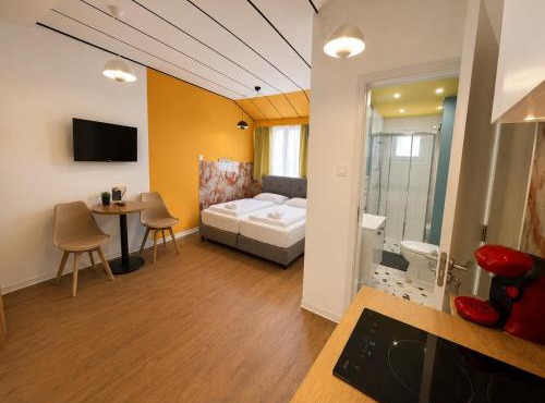 Modern Studio 11 private Kitchenette and Bathroom in Limassol