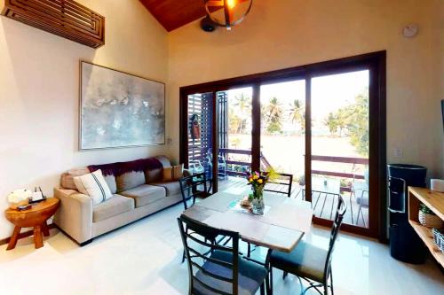 Private Oceanfront Estate & Concierge in San Pedro