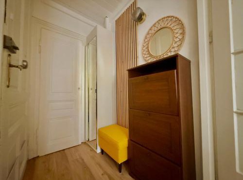 Stylish Cosy 2 Bedroom Apartment with Free Parking in Vienna