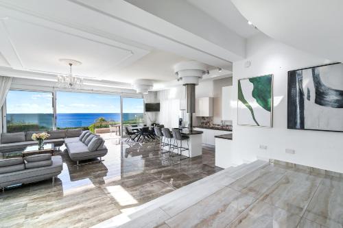 Olymp Luxury Villa А - Beachfront Luxury Living in Kissonerga