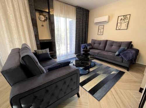 Boutique Family Design Villa near Sea in Khlorakas