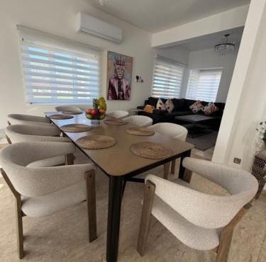 Dene Hollow Oroklini in Oroklini