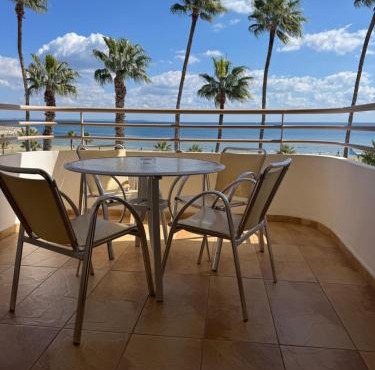 Ithaki Phinikoudes Apartment No. 201 in Larnaca