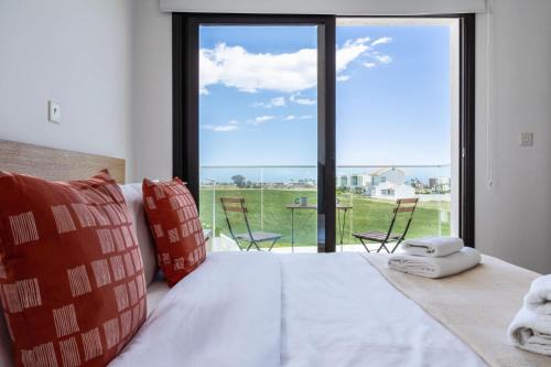 Beautiful Sea View Pool Villa with BBQ & 4BR in Sophtadhes